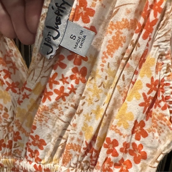 Women’s Jumpsuit Bundle - Picture 3 of 11